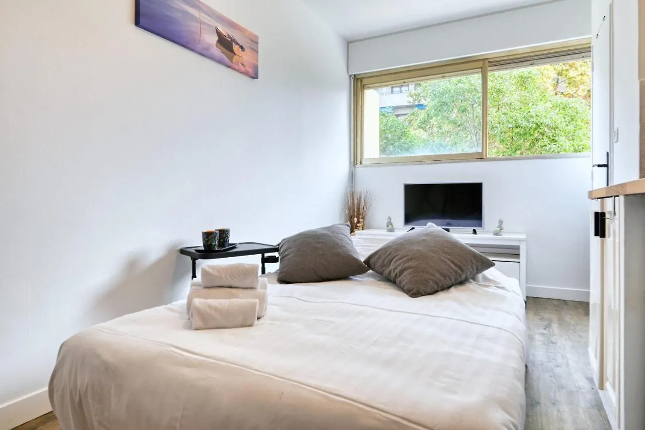Paradis Prado Furnished Apartment Marseille France
